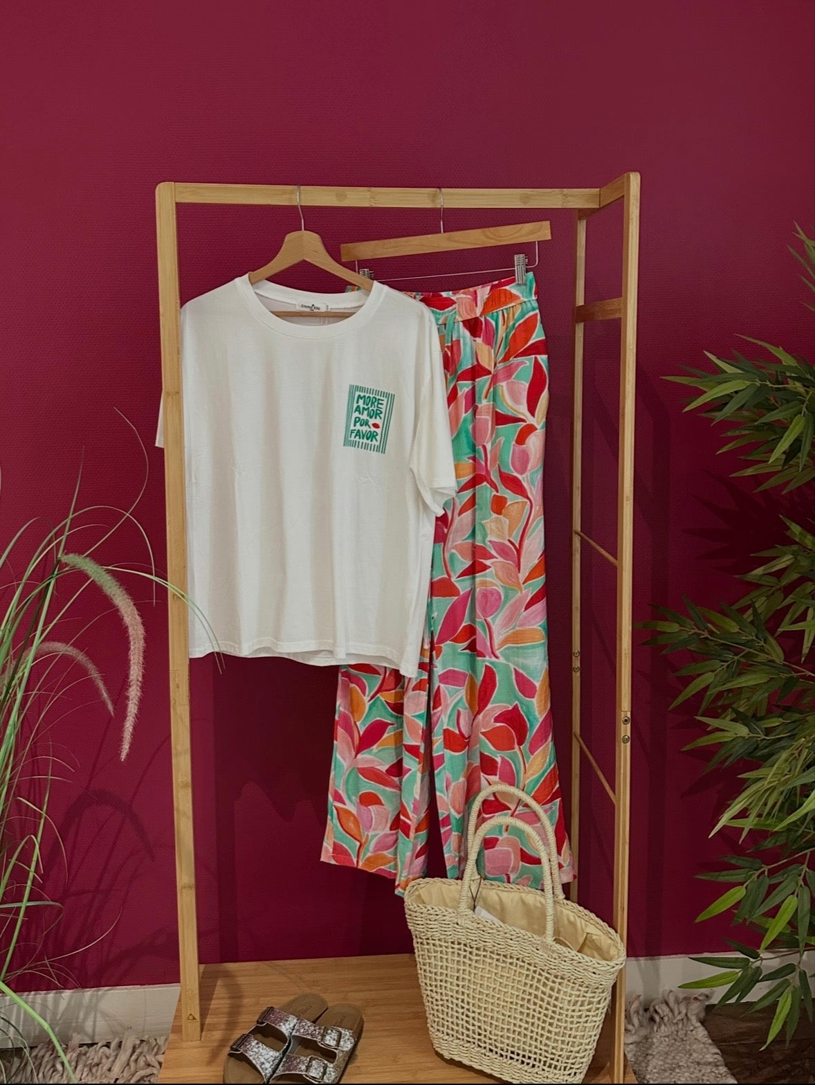 T-shirt More Amor Por Favor