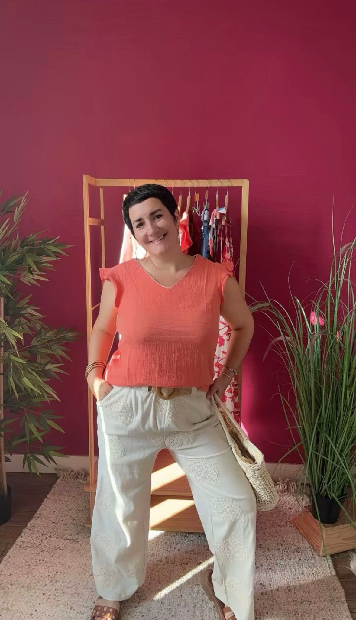 Blouse gaze de coton corail portée